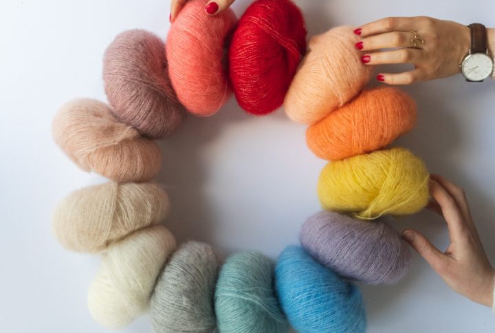 13 fine farver af Soft Silk Mohair.