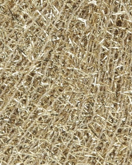 Den guldfarvede glimmergarn Astra fra Lang Yarn i farve 0050 helt tæt på.