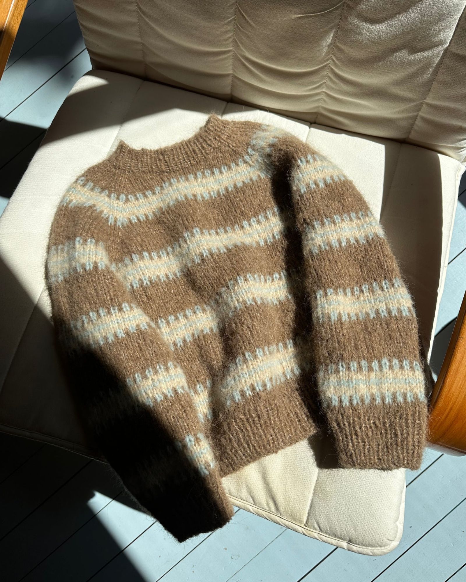 Little_Norma_sweater Little_Norma_sweater